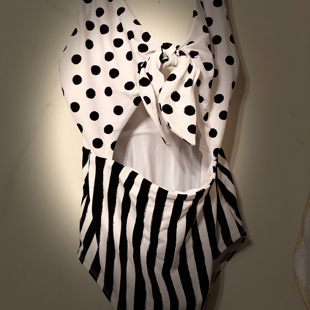 NOBO size small one piece bathing suit